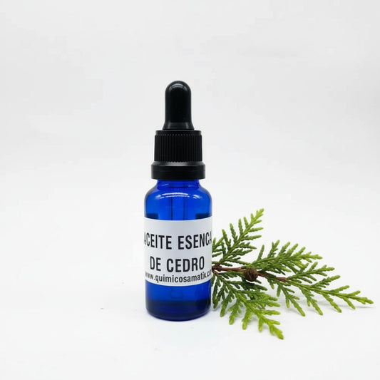 Aceite esencial de cedro